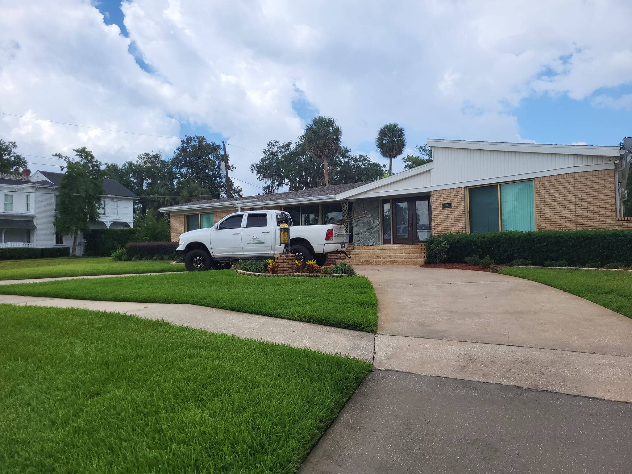 Pressure washing before painting